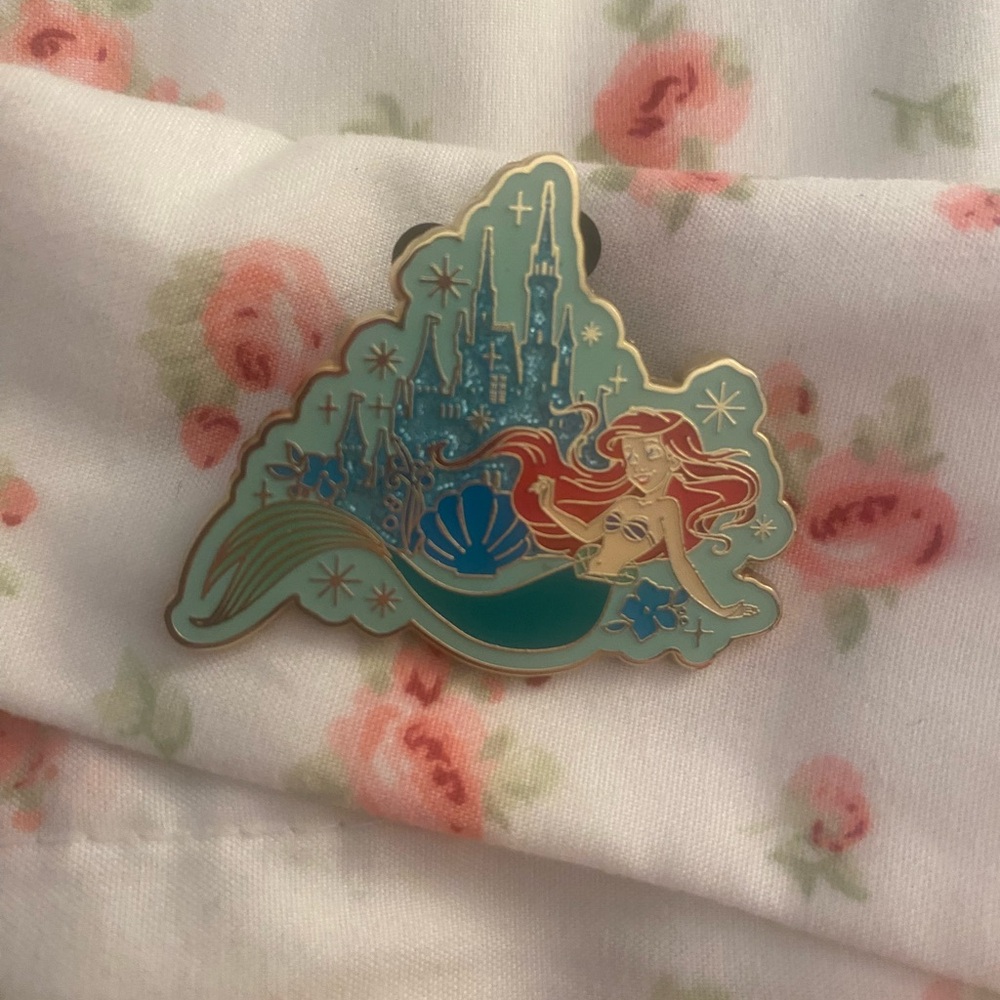 Little Mermaid Castle Pin Disney